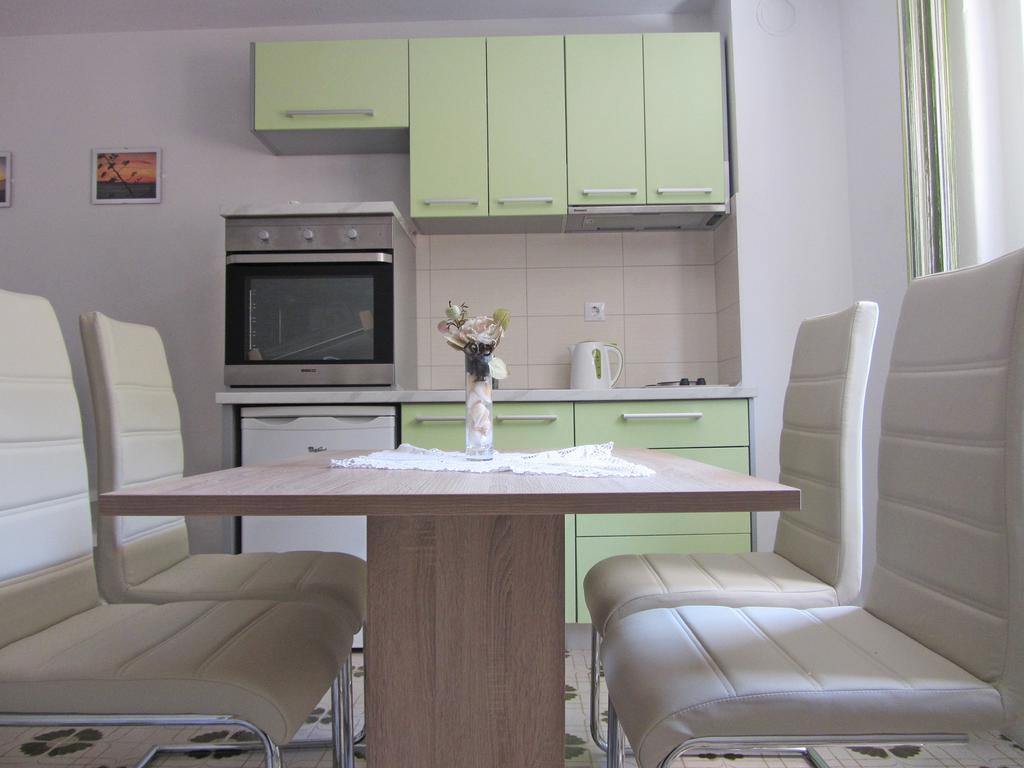Apartmani Bozic Stobreč Εξωτερικό φωτογραφία